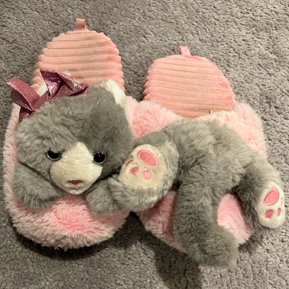 Wonder Nation Kitten Slippers - Picture 1 of 7